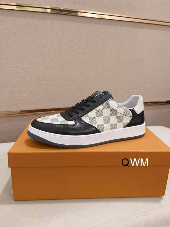 Picture of Louis Vuitton Shoes _SKULVsz38-45TF111713009